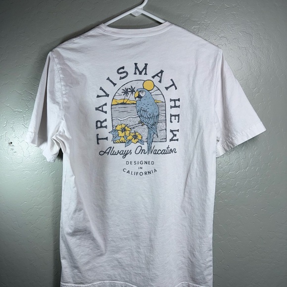 TravisMathew Graphic Tee – Always On Vacation Parrot Shirt (M) - Picture 4 of 4